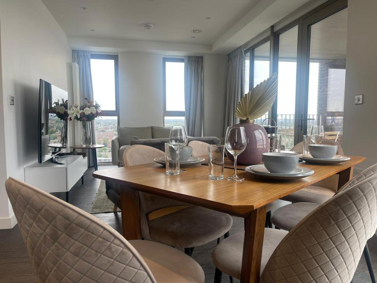 Apartament Luxury Three Bed By Excel Londra